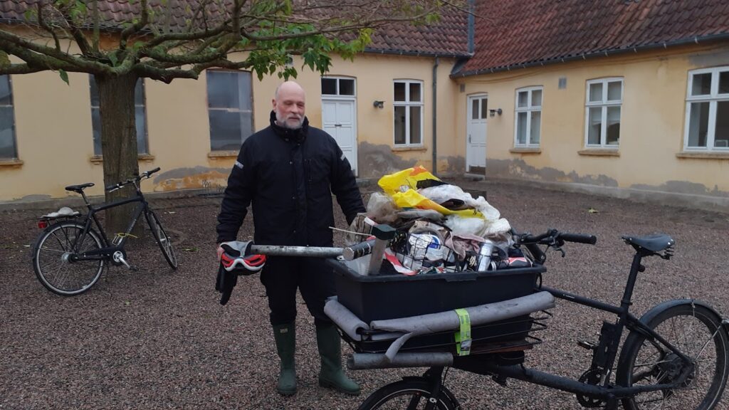 Der er affald nok. Her Peter Omdal fra Ren By med dagens høst